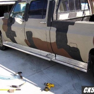 Aluminum diamond tread running boards for the pickup