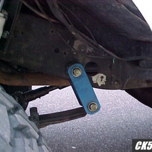 front shackle angle