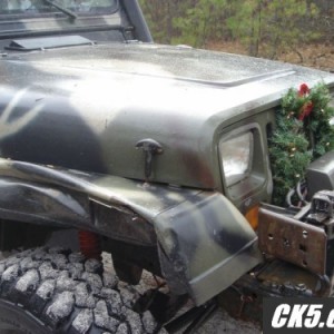 Now this is the holiday spirit!