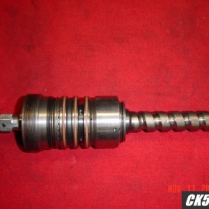 Rebuiling steering gear box