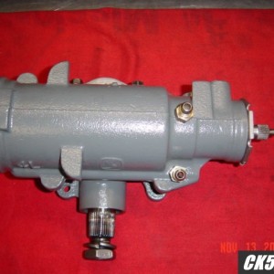 Rebuiling steering gear box