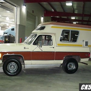 1976 K5 Chalet @ work...Freightliner Arizona Ltd.
