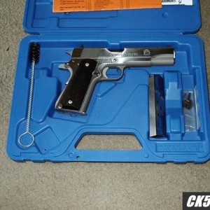 Springfield_Armory_45_ACP_1911_A-1