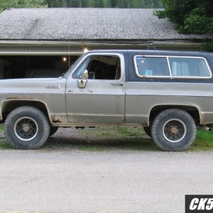 1978 GMC Jimmy - stock springs