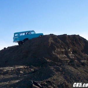 burb_up_hill_2_sml