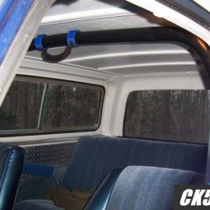 int.3 roll bar