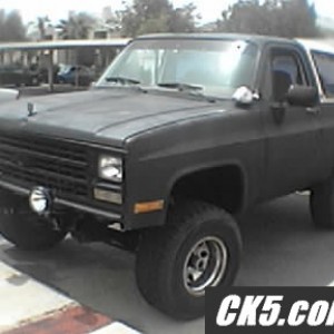 My first truck! Pics taken day of purchase (October 2004)