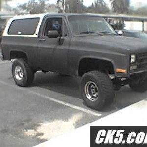 My first truck! Pics taken day of purchase (October 2004)