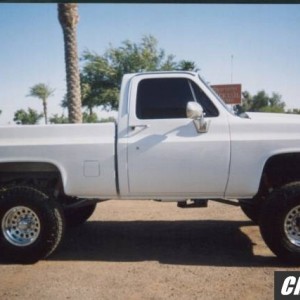1982 SHORT BED 1 TON 4X4