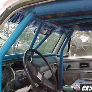 cage- dash bar/spreaders
