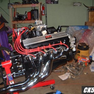 Engine-on-stand