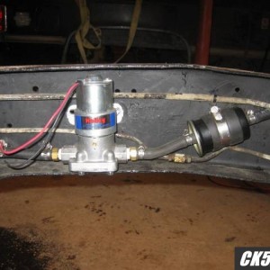 Fuel_pump_in_frame