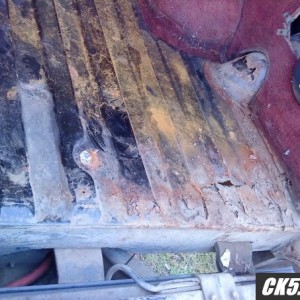 Rusty_Pass_side_tailpan