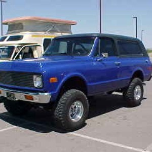 az04