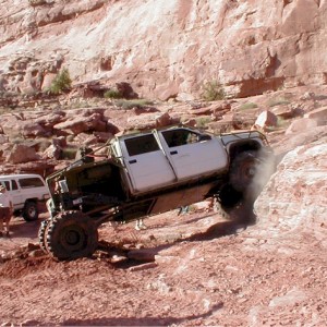 Blazer Bash 04 100