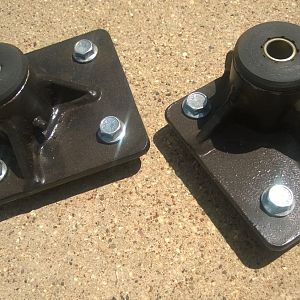 shackle frame eye hanger front