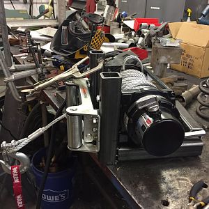 Winch mount feet forward