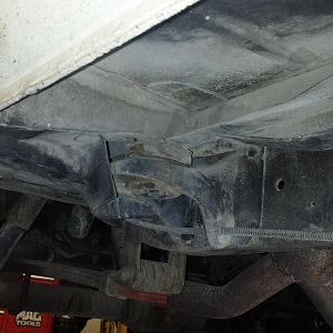91 GMC Jimmy underbody