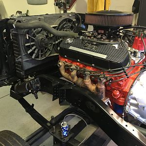 rad support and cooling system installed