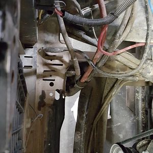 Different radiator isolator positions passenger