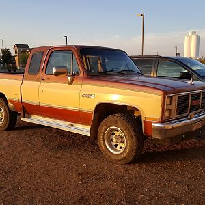 extended cab square body