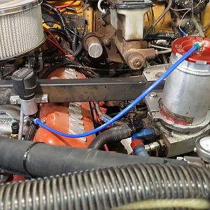 vent for steering reservoir