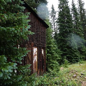 Apex ghost town structure