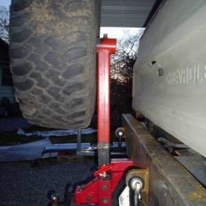 Tire_carrier_up_small