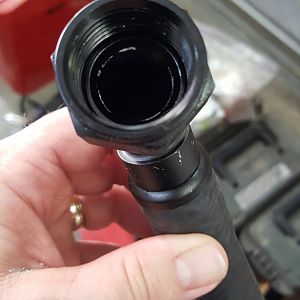Marred fitting reservoir to pump