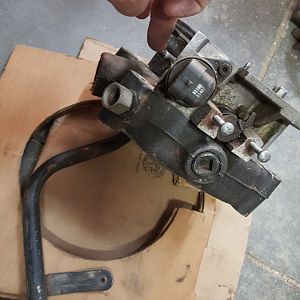 454 throttle body w/adapter