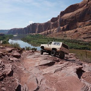Moab Rim - ktmoutfront