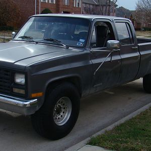 37" tires on a stock 2wd....