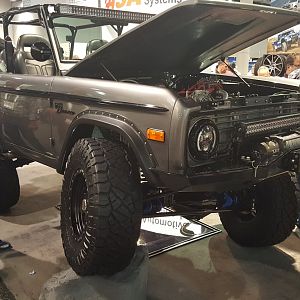 Sema2017-73