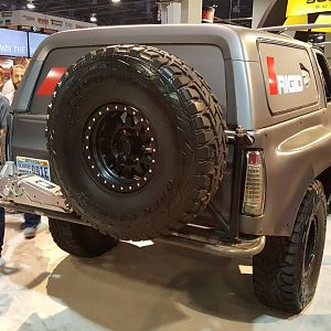Sema2017-106