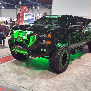 Sema2017-109
