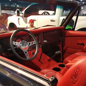 Sema2017-125