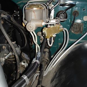 Power steering lines