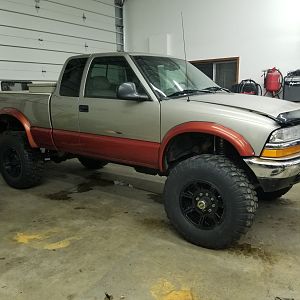 Lowered on 35s front 3/4