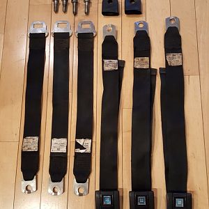 rear seat belts 1