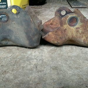 Motor mount hats