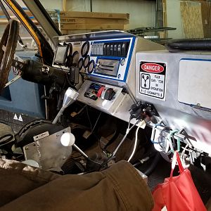 4l80e controller & switch mounting