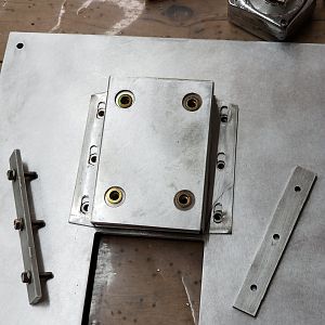 Shifter plate with slots