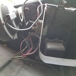 Alternator charging bus