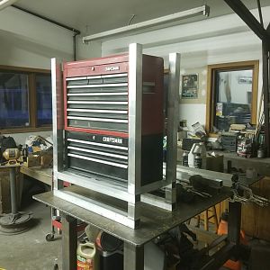 Front R mobile tool box