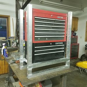 Front L mobile tool box