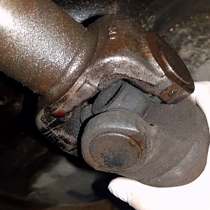 Rear Driveshaft - T-Case Side