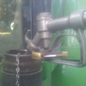 Fuel knife