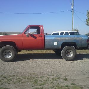 85GMCJD k30 from my neighbours barn