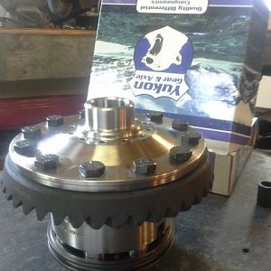 85GMCJD stayed with 4.10s Yukon gears