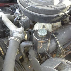85 GMCJD compressor upper bracket